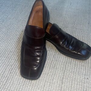 Gucci leather brn leather loafers size 11.5